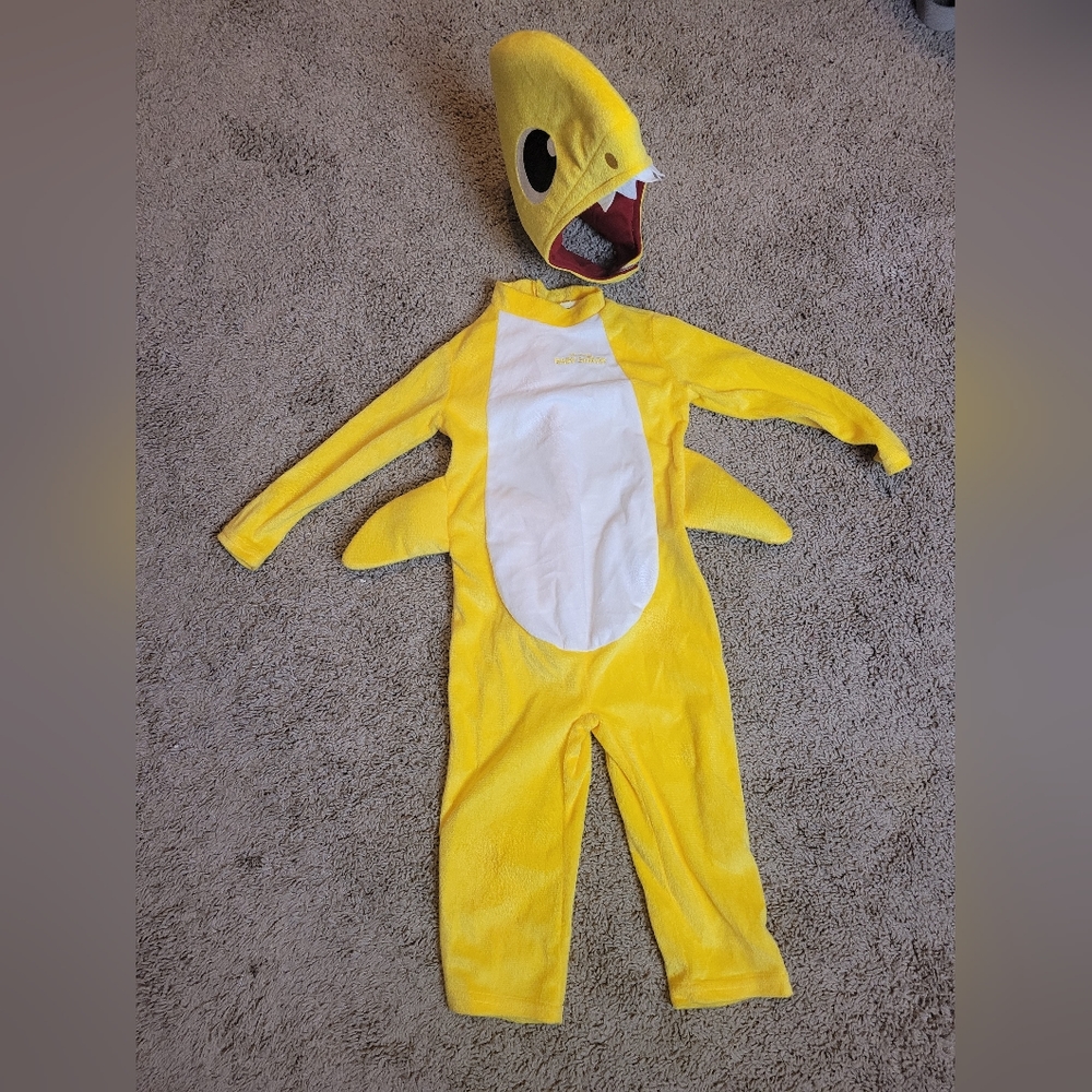 NWOT Baby Shark Costume Size 2T